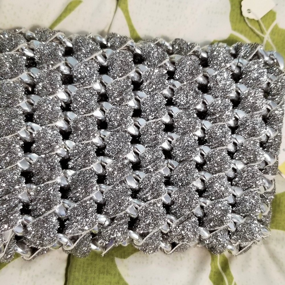 Tambonita Silver Eve Envelope Clutch, Vegan, NWT - Picture 4 of 5